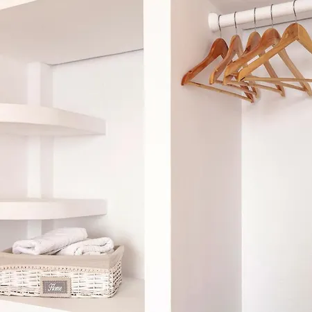 Caldera Butterfly Messaria (Santorini)