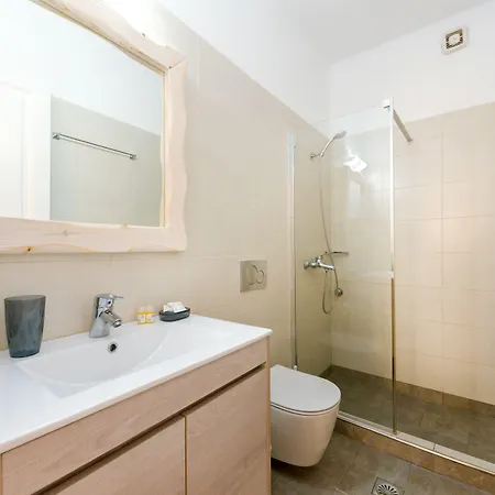 Caldera Butterfly Messaria (Santorini)